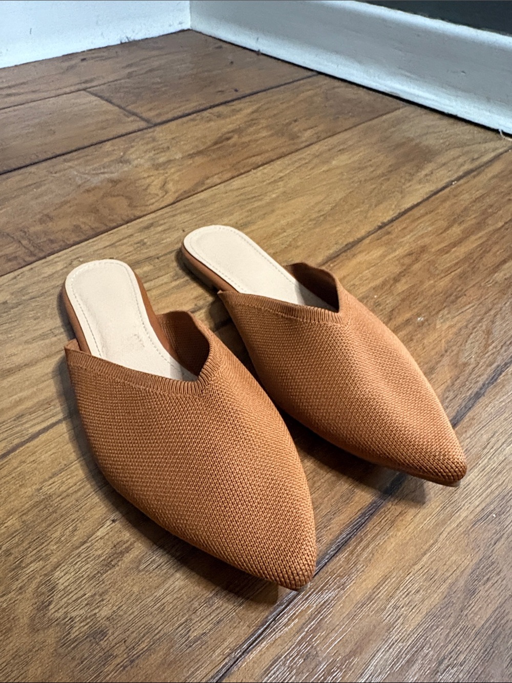 Pointed Toe Knit Mule - Tan